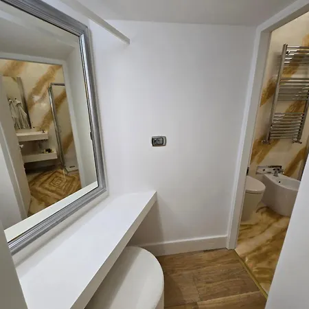 דירה B89 Luxury Guest House Piazza Di Spagna *