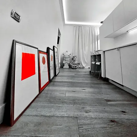 B89 Luxury Gallery House Piazza Di Spagna רומא