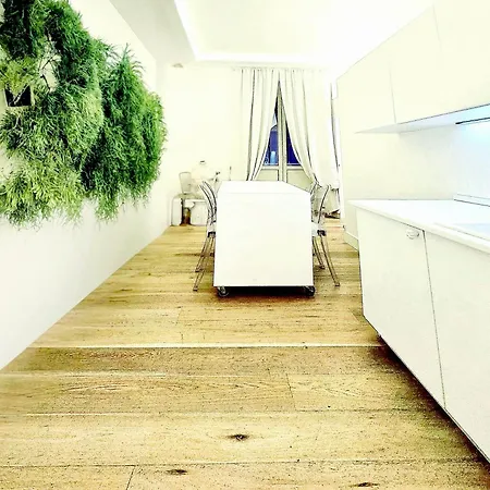 B89 Luxury Gallery House Piazza Di Spagna * Roma