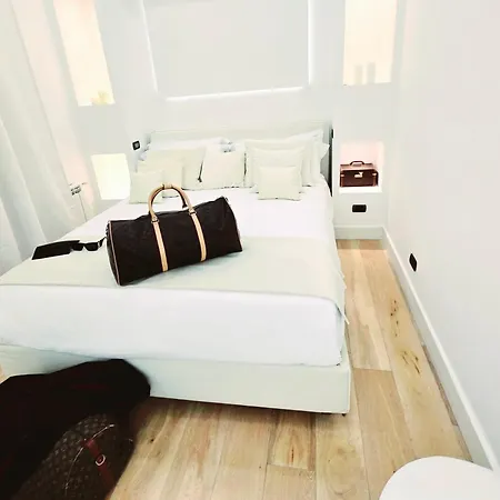 B89 Luxury Gallery House Piazza Di Spagna Apartman *