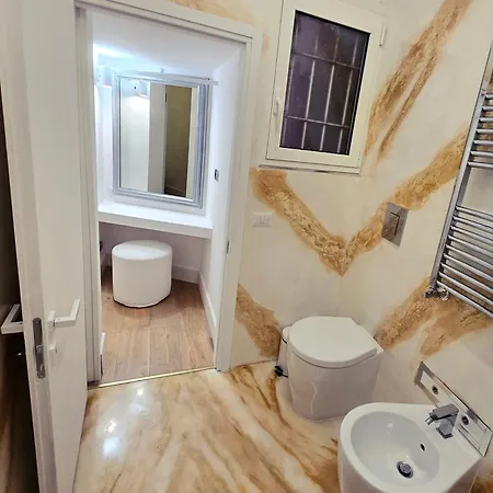 B89 Luxury Gallery House Piazza Di Spagna *